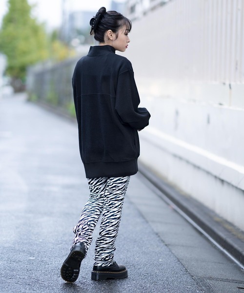 X-girl（エックスガール）の「MULTI PATTERN EASY SLIM STRAIGHT PANTS（その他パンツ・レディース・ホワイト/ブラック/ベージュ・S/M/XS）」の6枚目の写真