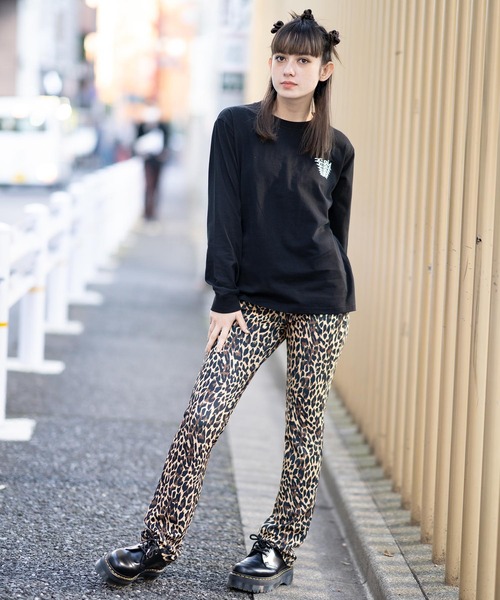 X-girl（エックスガール）の「MULTI PATTERN EASY SLIM STRAIGHT PANTS（その他パンツ・レディース・ホワイト/ブラック/ベージュ・S/M/XS）」の18枚目の写真