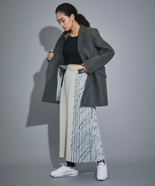CITY TOKYO（シティトウキョウ）の「アシンメトリープリーツスカート（スカート・レディース・オフホワイト/ライトブルーグレー・1/2）」の22枚目の写真