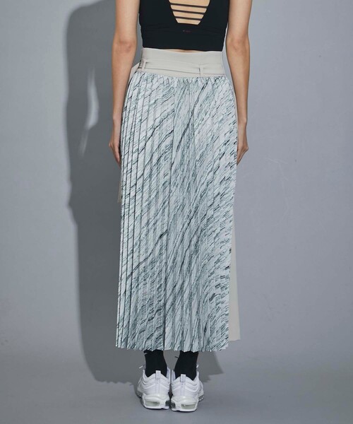 CITY TOKYO（シティトウキョウ）の「アシンメトリープリーツスカート（スカート・レディース・オフホワイト/ライトブルーグレー・1/2）」の19枚目の写真
