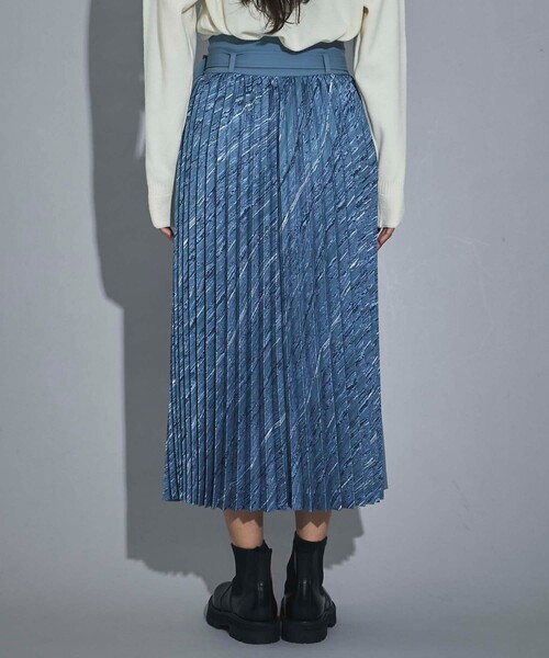 CITY TOKYO（シティトウキョウ）の「アシンメトリープリーツスカート（スカート・レディース・オフホワイト/ライトブルーグレー・1/2）」の18枚目の写真