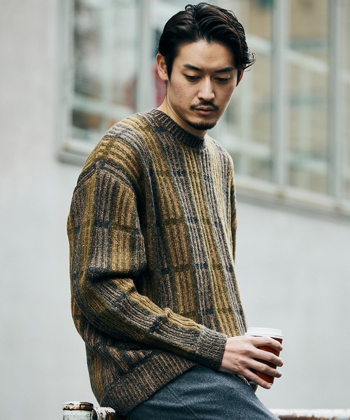 JOURNAL STANDARD(ジャーナルスタンダード)の「【GEOM PATTERN / ジオメパターン】ウール混 ジャガード クルーネック ニット(ニット/セーター・メンズ・ラベンダー/ネイビー/ブラック系その他/イエロー/カーキ・LARGE/MEDIUM)」の12枚目の写真