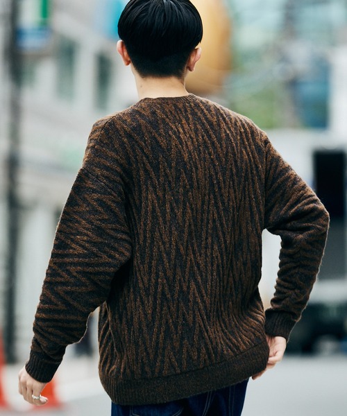 JOURNAL STANDARD(ジャーナルスタンダード)の「【GEOM PATTERN / ジオメパターン】ウール混 ジャガード クルーネック ニット(ニット/セーター・メンズ・ラベンダー/ネイビー/ブラック系その他/イエロー/カーキ・LARGE/MEDIUM)」の10枚目の写真