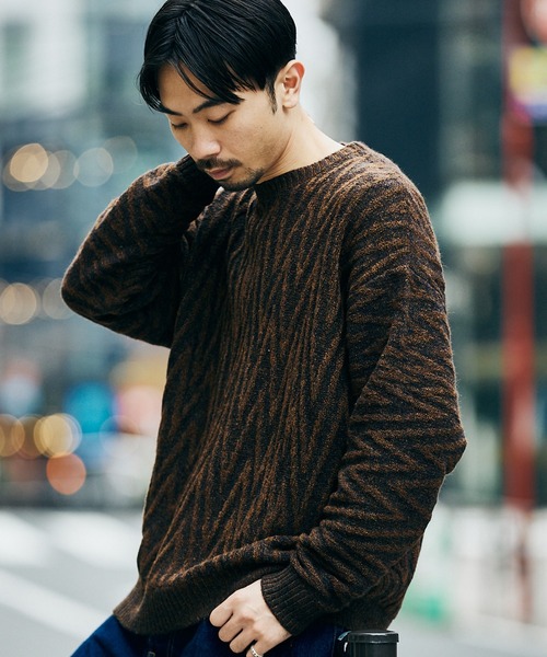 JOURNAL STANDARD(ジャーナルスタンダード)の「【GEOM PATTERN / ジオメパターン】ウール混 ジャガード クルーネック ニット(ニット/セーター・メンズ・ラベンダー/ネイビー/ブラック系その他/イエロー/カーキ・LARGE/MEDIUM)」の11枚目の写真
