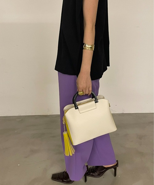 AIC.（エーアイシー）の「【再入荷】タッセル付きショルダーミニバッグ（ショルダーバッグ・レディース・ブラック/オフホワイト/ピンク/ブルー・FREE）」の10枚目の写真