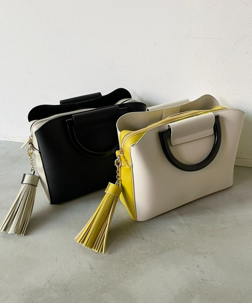 AIC.（エーアイシー）の「【再入荷】タッセル付きショルダーミニバッグ（ショルダーバッグ・レディース・ブラック/オフホワイト/ピンク/ブルー・FREE）」の5枚目の写真