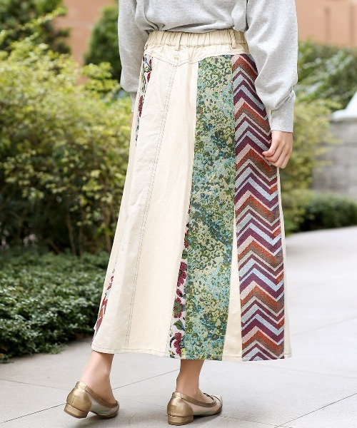 チチカカ(チチカカ)の「リメイクパッチスカート(スカート・レディース・ブルー/カーキ/アイボリー・LARGE/MEDIUM)」の8枚目の写真