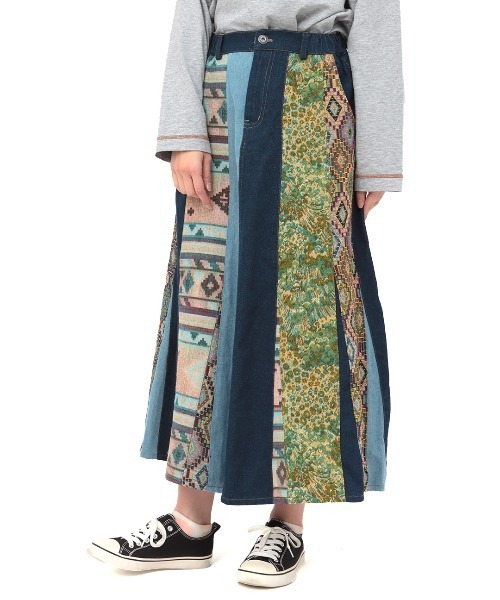 チチカカ(チチカカ)の「リメイクパッチスカート(スカート・レディース・ブルー/カーキ/アイボリー・LARGE/MEDIUM)」の10枚目の写真