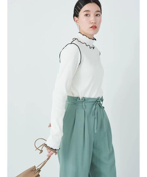 earth music&ecology（アースミュージックアンドエコロジー）の「リブメローカットソー＊（その他トップス・レディース・ブラック/ブルー/アイボリー/モカ・S/M）」の5枚目の写真