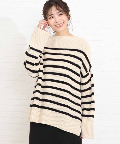 SHOO・LA・RUE（シューラルー）の「◆畦編みボーダー柄ふんわりゆるニット（ニット/セーター・レディース・ベージュ系2/ネイビー系2/ブルー系7・00）」の2枚目の写真