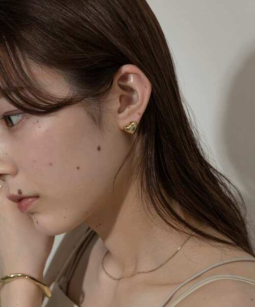 SMELLY（スメリー）の「ハートワンタッチピアス（ピアス（両耳用）・レディース・ゴールド/シルバー・-）」の9枚目の写真