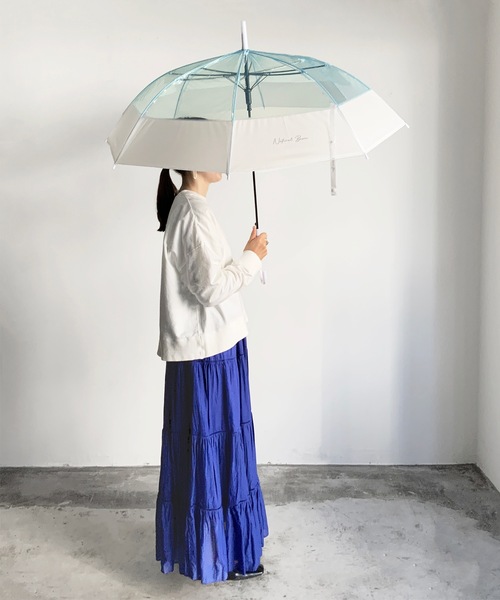 COMMON WARE(コモンウェアー)の「NT:バイカラービニール傘(長傘・レディース・ホワイト/ブラック/パープル/ピンク/ブルー/グリーン・FREE)」の5枚目の写真