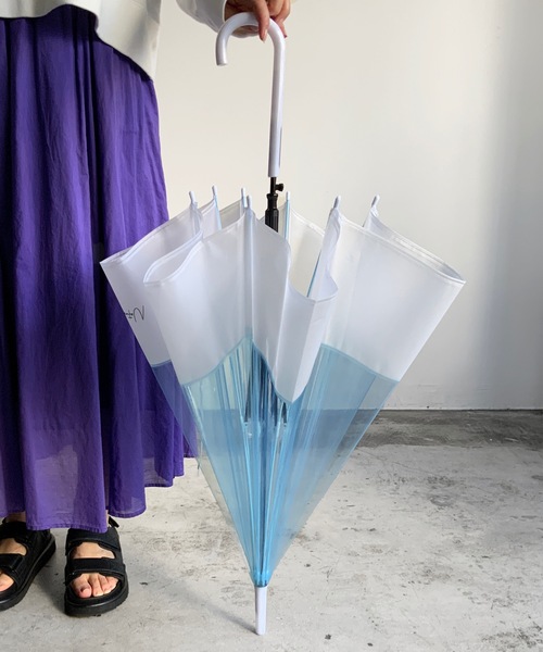 COMMON WARE(コモンウェアー)の「NT:バイカラービニール傘(長傘・レディース・ホワイト/ブラック/パープル/ピンク/ブルー/グリーン・FREE)」の16枚目の写真