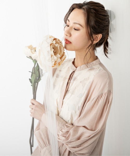 MILLION CARATS(ミリオンカラッツ)の「モチーフレースシアーワンピース(ワンピース・レディース・オフホワイト/ブラック/ピンク・FREE)」の14枚目の写真