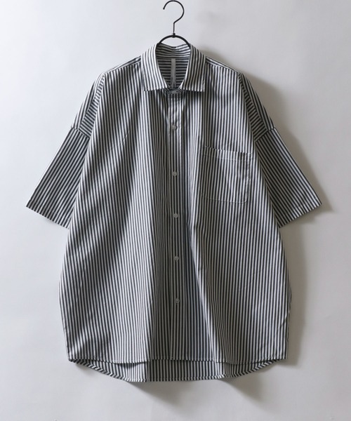 SITRY（シトリー）の「Oversize Drop shoulder broadcloth shirt/オーバーサイズ ドロップショルダー ブロード 半袖シャツ（シャツ/ブラウス・メンズ・ホワイト/ブラック/サックスブルー/グリーン/ホワイト系その他/ブルー系その他/パープル系その他/イエロー系その他/グレイッシュベージュ/ブラック系その他/グリーン系その他・M/L/XL）」の4枚目の写真