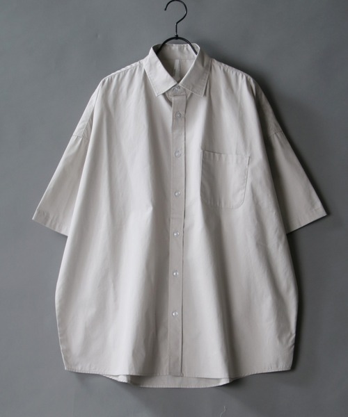 SITRY（シトリー）の「Oversize Drop shoulder broadcloth shirt/オーバーサイズ ドロップショルダー ブロード 半袖シャツ（シャツ/ブラウス・メンズ・ホワイト/ブラック/サックスブルー/グリーン/ホワイト系その他/ブルー系その他/パープル系その他/イエロー系その他/グレイッシュベージュ/ブラック系その他/グリーン系その他・M/L/XL）」の5枚目の写真