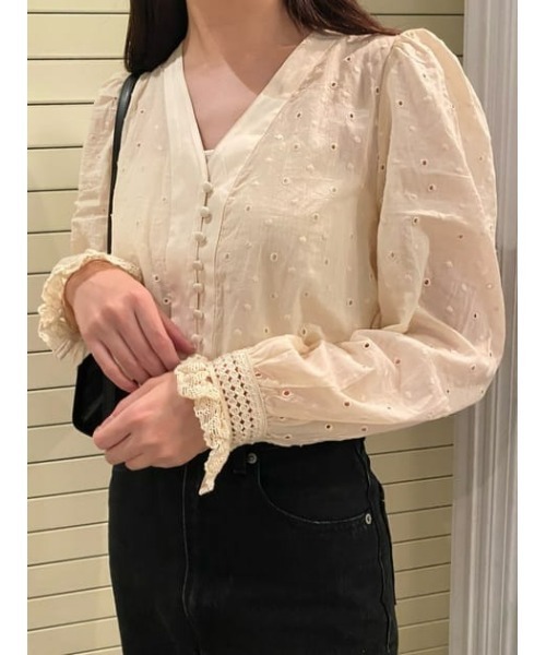 新品タグ付き　完売品moussy EYELET CAPSLEEVE ブラウス moussy｜EYELET CAPSLEEVE ブラウス | Rakuten Fashion(楽天