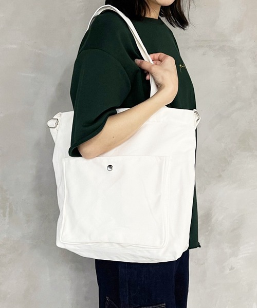 kutir(クティール)の「2WAYキャンバスバッグ(トートバッグ・レディース・ホワイト/ブラック・FREE)」の1枚目の写真