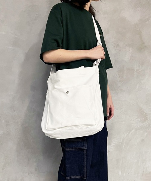 kutir(クティール)の「2WAYキャンバスバッグ(トートバッグ・レディース・ホワイト/ブラック・FREE)」の3枚目の写真