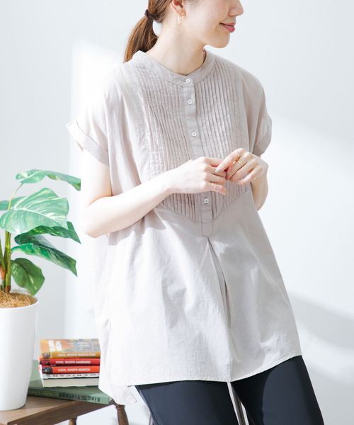 URBAN RESEARCH Sonny Label（アーバンリサーチサニーレーベル）の「エアリーコットンピンタックドレスシャツ（シャツ/ブラウス・レディース・ブラック/グリーン/ベージュ系その他/オフホワイト・FREE）」の4枚目の写真