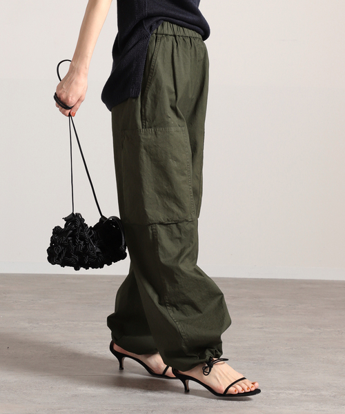 VERMEIL par iena（ヴェルメイユパーイエナ）の「コットンウェザーパラシュートパンツ（その他パンツ・レディース・ネイビー/カーキ・38/36）」の11枚目の写真