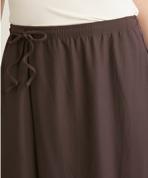 HELLY HANSEN(ヘリーハンセン)の「【emmi×HELLY HANSEN】W Water Rashguard Skirt(スカート・レディース・ブラウン・MEDIUM/LARGE)」の2枚目の写真