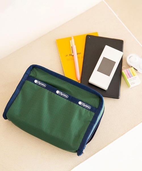 LeSportsac（レスポートサック）の「TECH ORGANIZER トレッキンググリーン（ポーチ）」 WEAR