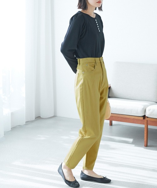 Chaco closet(チャコ クローゼット)の「ハイウエストテーパード配色ステッチカラーデニムパンツ(デニムパンツ・レディース・ライトグレー/ブラック/ピンク/イエロー/ブルー/グリーン・S/M/L)」の18枚目の写真