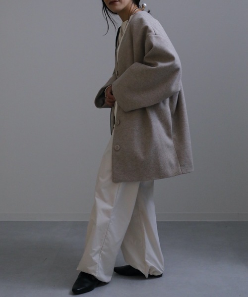 ap retro(アプレトロ)の「ノーカラーVネックミディコート(ノーカラーコート・レディース・ブラック/ベージュ/アイボリー・FREE)」の21枚目の写真