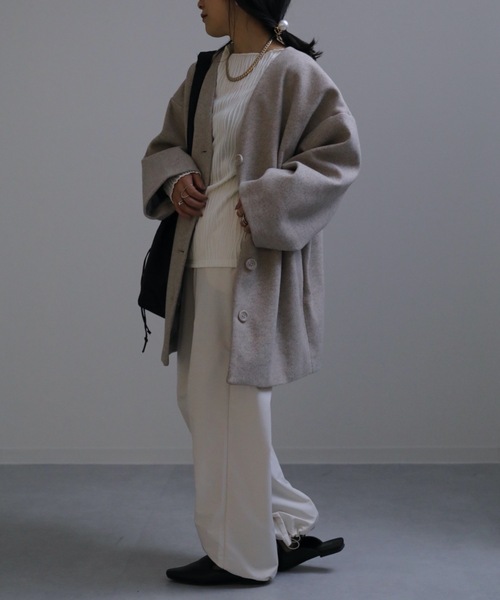 ap retro(アプレトロ)の「ノーカラーVネックミディコート(ノーカラーコート・レディース・ブラック/ベージュ/アイボリー・FREE)」の22枚目の写真