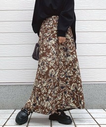 Q | コールフラワースカート(スカート)