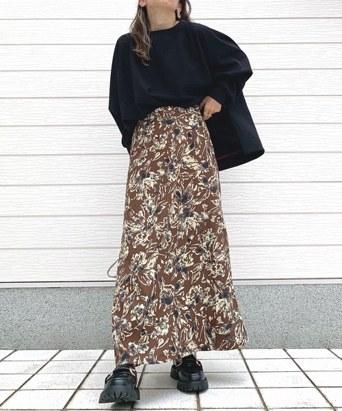 Q(キュー)の「コールフラワースカート(スカート・レディース・ブラック系その他/ブラウン系その他・MEDIUM)」の11枚目の写真