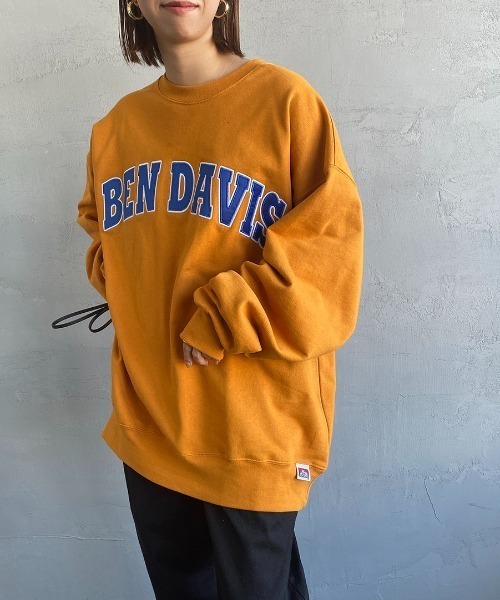 BEN DAVIS（ベンデイビス）の「【WEB限定】[BEN DAVIS/ベンデイビス] カレッジワッペン風ロゴ クルーネックスウェット（スウェット・レディース・グレー/ライトグレー/ネイビー/マスタード・M/L/XL）」の4枚目の写真
