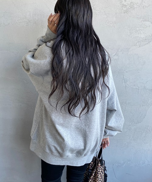 BEN DAVIS（ベンデイビス）の「【WEB限定】[BEN DAVIS/ベンデイビス] カレッジワッペン風ロゴ クルーネックスウェット（スウェット・レディース・グレー/ライトグレー/ネイビー/マスタード・M/L/XL）」の9枚目の写真