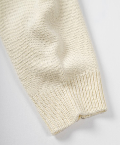 make a ray!（メイク ア レイ！）の「【THE SMURFS/スマーフ】ビッグシルエット キャラクター刺繍 ジャガード ニット（ニット/セーター・レディース・ブラック/レッド/オフホワイト・M/L/XL）」の5枚目の写真