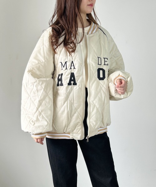 CLEA（クレア）の「フロント刺繍オーバーサイズスタジャン/キルティングブルゾン（スタジャン・レディース・アイボリー/ブラック・FREE）」の5枚目の写真