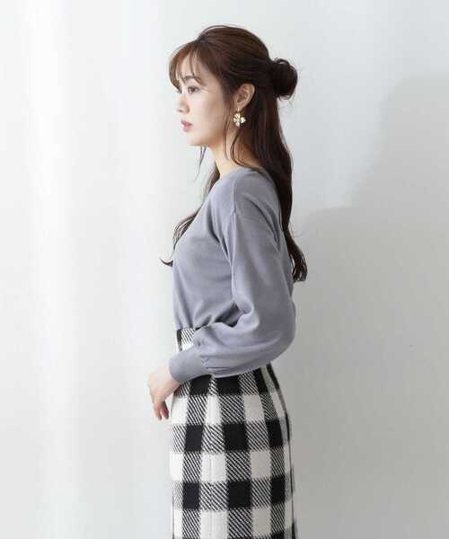 PROPORTION BODY DRESSING（プロポーションボディドレッシング）の「Ｖネック総針ドルマンニット / 1212270022（ニット/セーター・レディース・オフホワイト/ピンク/ダークグレー/ブルー系その他・SMALL/MEDIUM）」の6枚目の写真