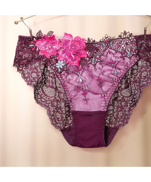 HIMICO（ヒミコ）の「GRANDE 001 Rosa attraente ノーマルショーツ（ショーツ・レディース・ネイビー/ラベンダー/ブラック/ワイン・MEDIUM/LARGE/X-LARGE）」の4枚目の写真