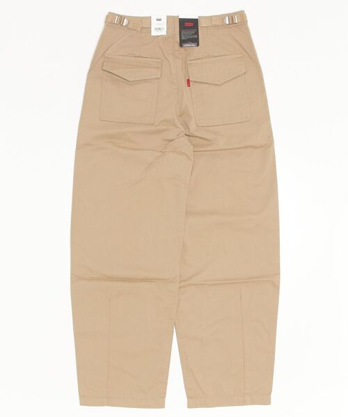 Levi's(リーバイス)の「Levi's/リーバイス バギーパンツ BAGGY SURPLUS UNBASIC KHAKI TWILL(チノパンツ・レディース・マルチ・23inch/24inch/25inch/26inch/27inch/28inch)」の2枚目の写真