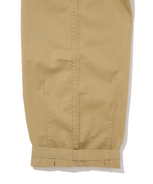 Levi's(リーバイス)の「Levi's/リーバイス バギーパンツ BAGGY SURPLUS UNBASIC KHAKI TWILL(チノパンツ・レディース・マルチ・23inch/24inch/25inch/26inch/27inch/28inch)」の15枚目の写真