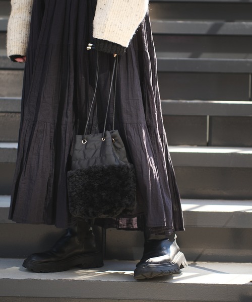 cache cache（カシュ カシュ）の「ナイロン×ボア コンビバッグ（トートバッグ・レディース・ブラック/アイボリー/カーキ/ブルー・フリー）」の20枚目の写真