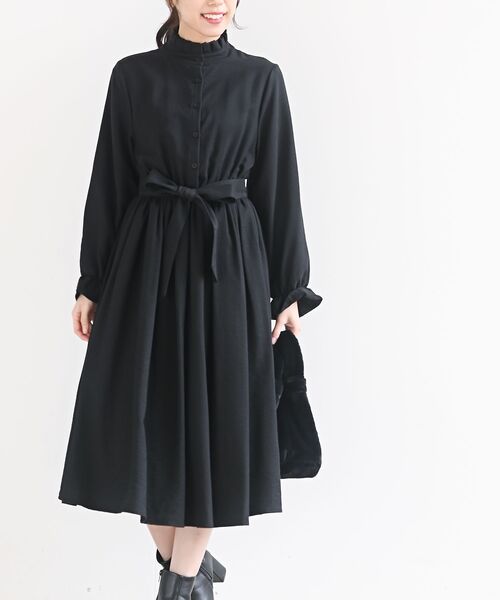 rps（アールピーエス）の「フリルネックキャンディー袖ワンピース（ワンピース・レディース・ボルドー/チャコールグレー/ベージュ・フリー）」の2枚目の写真