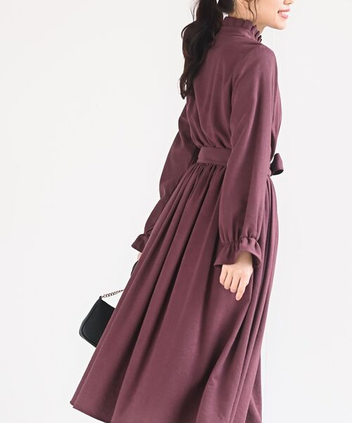 rps（アールピーエス）の「フリルネックキャンディー袖ワンピース（ワンピース・レディース・ボルドー/チャコールグレー/ベージュ・フリー）」の13枚目の写真