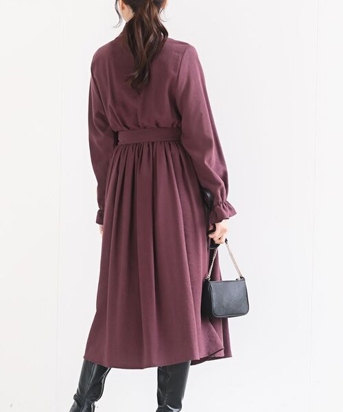 rps（アールピーエス）の「フリルネックキャンディー袖ワンピース（ワンピース・レディース・ボルドー/チャコールグレー/ベージュ・フリー）」の21枚目の写真