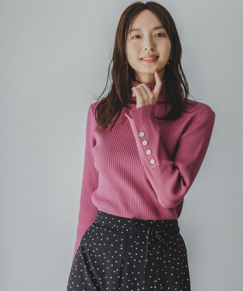 Andemiu（アンデミュウ）の「バックボタンリブタートル174319（ニット/セーター・レディース・ブラック/ベージュ/ブルー/レンガ/イエロー/オフホワイト/ピンク・FREE）」の10枚目の写真