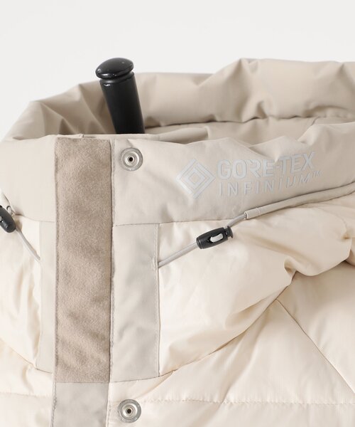 +phenix（プラスフェニックス）の「【+phenix / プラスフェニックス】別注 GORE-TEX フード ダウンジャケット（ダウンジャケット/コート・メンズ・レッド/ブラック/ホワイト/ベージュ・MEDIUM/LARGE/SMALL）」の8枚目の写真