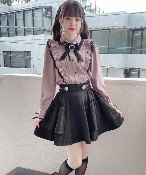 ROJITA(ロジータ)の「ラッフルハートブローチブラウス(シャツ/ブラウス・レディース・ブラック/ホワイト/ピンク・FREE)」の17枚目の写真