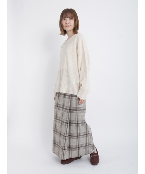 Samansa Mos2 blue(サマンサモスモスブルー)の「ヤクタッチクルーニット(ニット/セーター・レディース・ベージュ/ミント/イエロー/サックスブルー/キナリ・フリ-)」の9枚目の写真