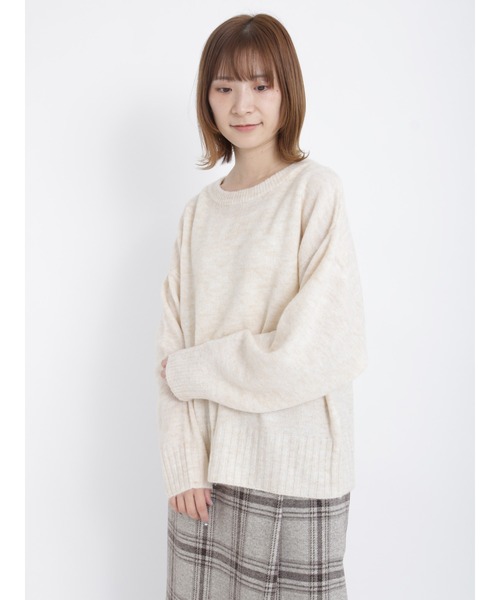 Samansa Mos2 blue(サマンサモスモスブルー)の「ヤクタッチクルーニット(ニット/セーター・レディース・ベージュ/ミント/イエロー/サックスブルー/キナリ・フリ-)」の6枚目の写真