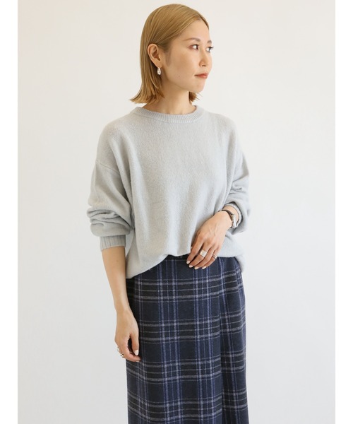 Samansa Mos2 blue(サマンサモスモスブルー)の「ヤクタッチクルーニット(ニット/セーター・レディース・ベージュ/ミント/イエロー/サックスブルー/キナリ・フリ-)」の11枚目の写真